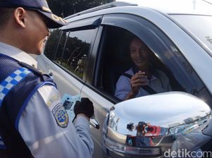 Ini Alasan Dishub DKI Kandangkan 11 Taksi Online