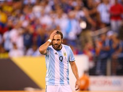 Komentari Kepindahan Higuain ke Juventus, Presiden Napoli: Ini Pengkhianatan