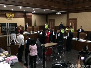 Pengacara: Banyak Keanehan Saat Rekonstruksi Digelar di Depan Majelis Hakim
