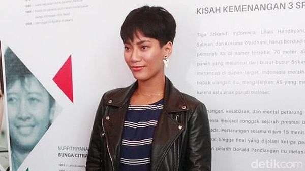 Gaya #OOTD Tara Basro dengan Jaket Kulit