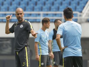 Henry Prediksi City Juara