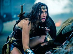 Sepotong Adegan Gal Gadot Beraksi Sebagai Wonder Woman