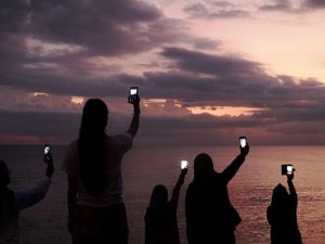 Belajarlah dari Langit, dari Bintang yang Cemerlang