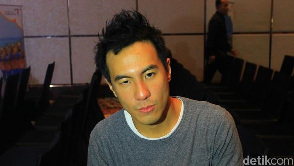 Seleb Berduka Tragedi 3 Bom Gereja Surabaya