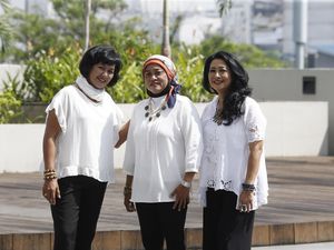 Ketika Lilies Handayani dkk. Terpanah Reza Rahardian