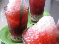 Selain Pempek, Palembang Juga Punya Es Kacang Merah