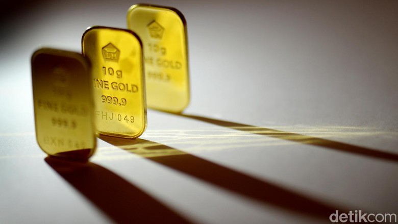 Ini Bedanya Pajak Emas Antam dan Toko Perhiasan