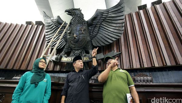 Akom Cek Gedung Kura-kura