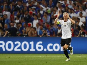 Schweinsteiger Pensiun dari Timnas Jerman