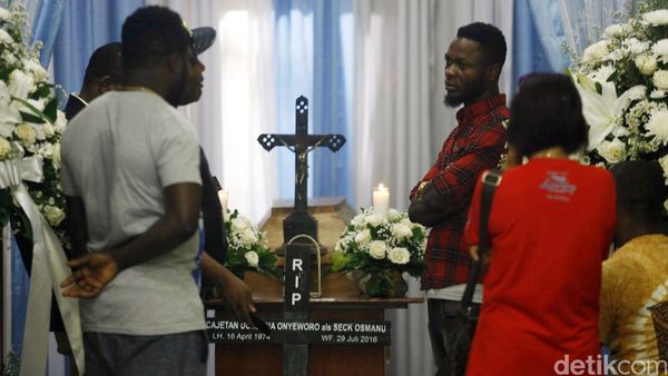 Kerabat Seck Osmanu Datangi St Carolus