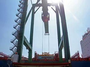 Dwell Time di Tanjung Perak 6 Hari, Ini Kata Pelindo III