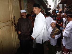 Sjafrie Sjamsoeddin Blusukan ke Kampung Pulo