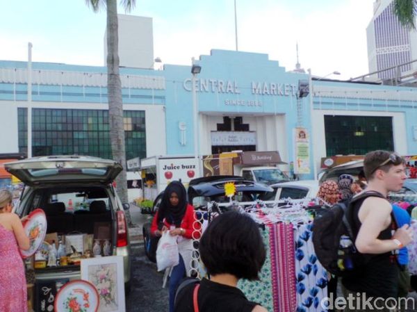 Mengintip Pasar Seni Tua Untuk Belanja Oleh-oleh di Malaysia