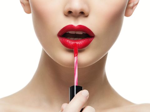 5 Langkah Memakai Lipstik untuk Tampil Secantik Beauty Vlogger