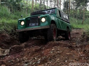 Mencoba Offroad di Hutan Tangkuban Perahu