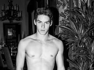 Ponakan Seksi Hillary Clinton Masuk Agensi yang Sama dengan Bella Hadid Ponakan Seksi Hillary Clinton Masuk Agensi yang Sama dengan Bella Hadid