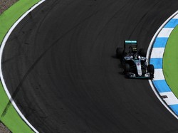 Rosberg Start Terdepan, Hamilton Kedua