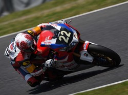 Bertarung dengan Pebalap MotoGP, Dimas Ekky Tempati Posisi Delapan Besar