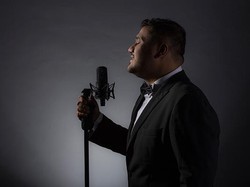 Mike Mohede, Penyanyi Rendah Hati Dengan Suara Menenangkan