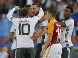 Ibrahimovic Cetak Gol, MU Tekuk Galatasaray 5-2