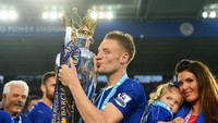 Jamie Vardy sudahi 13 tahun berseragam Leicester City (2012-2025). Vardy jadi bagian penting saat The Foxes menangi Premier League di tahun 2016 untuk pertama kalinya dalam sejarah klub (Getty Images/Michael Regan)