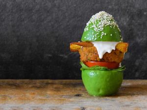 Enak dan Sehat, Burger Alpukat yang Jadi Tren di Media Sosial Enak dan Sehat, Burger Alpukat yang Jadi Tren di Media Sosial