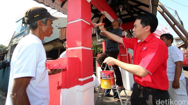Lomba Hias Gapura Merah Putih