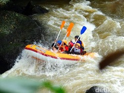 Arung Jeram Bisa Bikin Kamu Makin Kompak dengan Kawan