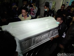 Tantowi Yahya Kenang Mike Mohede Sosok Hangat dan Sederhana