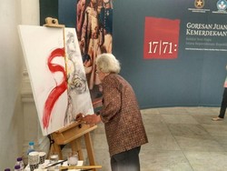 Goresan Cat Jokowi di Kanvas Jadi Lukisan Pangeran Diponegoro