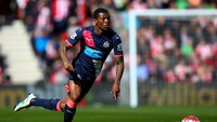 25 juta paun (2016) - Georginio Wijnaldum. Dijual ke Liverpool musim 2016/2017. Foto: Jordan Mansfield/Getty Images
