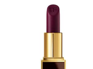 5 Lipstik Ungu untuk Tampil Mencuri Perhatian