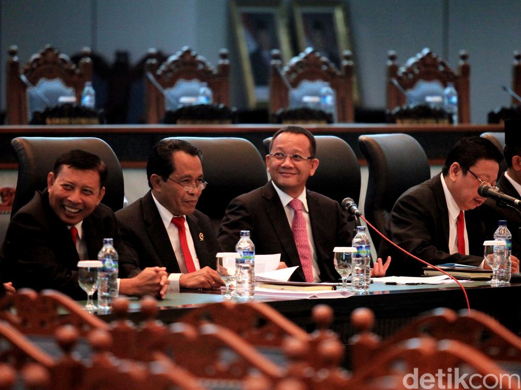 Jadi Buronan KPK, Bagaimana Nasib Praperadilan Eks Sekretaris MA Nurhadi? Jadi Buronan KPK, Bagaimana Nasib Praperadilan Eks Sekretaris MA Nurhadi?