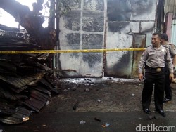 Api yang Membakar Bengkel Kayu di Cipinang Muara 3 Berhasil Dipadamkan