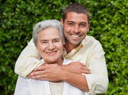 Cara Menghadapi Perilaku Kekasih yang Anak Mama