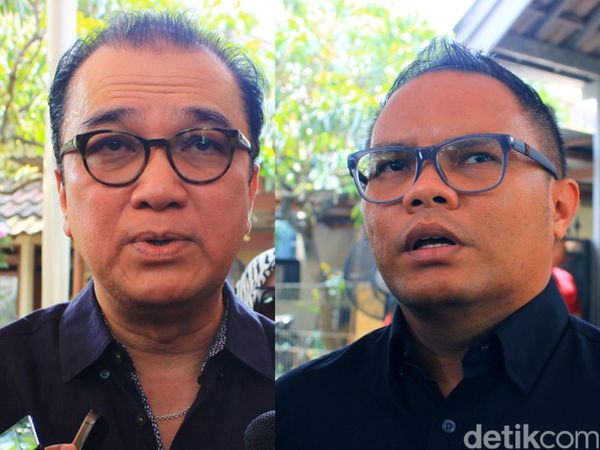 Duka Para Sahabat Mike Mohede di Rumah Duka