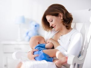 Soal Pemberian ASI, 5 Hal Ini Sering Bikin Galau Ibu yang Baru Melahirkan Soal Pemberian ASI, 5 Hal Ini Sering Bikin Galau Ibu yang Baru Melahirkan