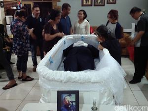 Dapat Kabar Mike Mohede Meninggal Dunia, Judika Lupa Lirik Lagu