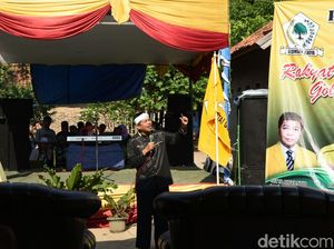 Dedi Mulyadi Lantik Ketua Golkar Karawang di Rumah Penderita Kanker