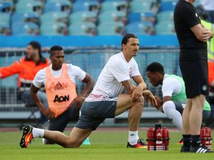 Wenger Nilai Usia Bisa Jadi Faktor Penghambat Ibrahimovic