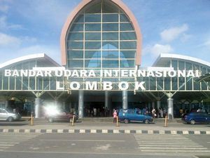 Abu Vulkanik Gunung Agung Menjauh, Bandara Lombok Kembali Dibuka Abu Vulkanik Gunung Agung Menjauh, Bandara Lombok Kembali Dibuka