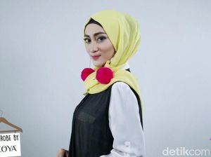 Tampil Hits Pakai Anting Pom pom dengan Tutorial Hijab Ini Tampil Hits Pakai Anting Pom pom dengan Tutorial Hijab Ini