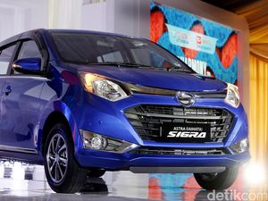 Ekonomi Lagi Sulit Bikin Mobil Murah LCGC Laris Manis Ekonomi Lagi Sulit Bikin Mobil Murah LCGC Laris Manis