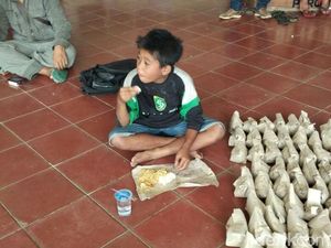 Sendirian, Bonek 12 Tahun Ini Nekat ke Jakarta Bermodal Rp 50 Ribu