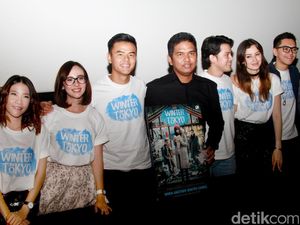 Para Pemain di Pemutaran Perdana Winter in Tokyo