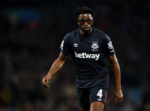 Barca dan Alex Song Sepakat untuk Pisah Jalan