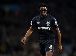 Barca dan Alex Song Sepakat untuk Pisah Jalan