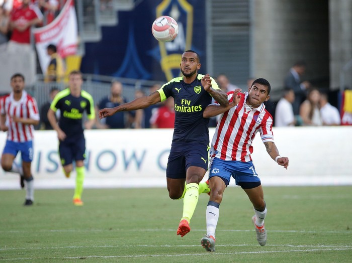 Walcott Ingin Main di Sayap Kanan Lagi