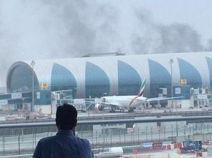 Emirates Pastikan Tak Ada Korban dalam Insiden Crash Landing di Dubai Emirates Pastikan Tak Ada Korban dalam Insiden Crash Landing di Dubai