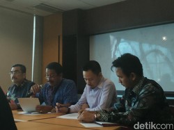 Lion Air Pecat 14 Pilot